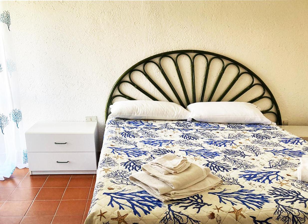 Le Gemme Di Mirto Aparthotel Palau Exterior foto